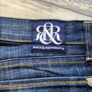Juniors jeans